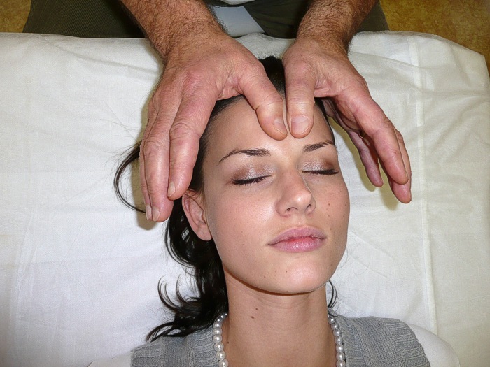 Lymfatická masáž obličeje [30.06.2023]